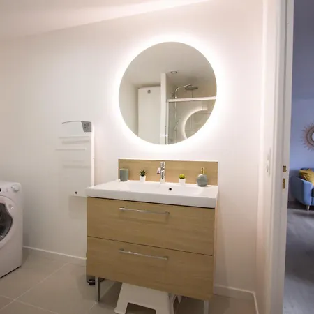 L'olivier - T2 Moderne Et Chaleureux - Garage Gratuit & Tram * Grenoble